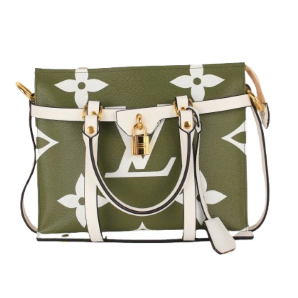 LV TOILETRY POUCH 26 IN MONOGRAM GIANT KHAKI